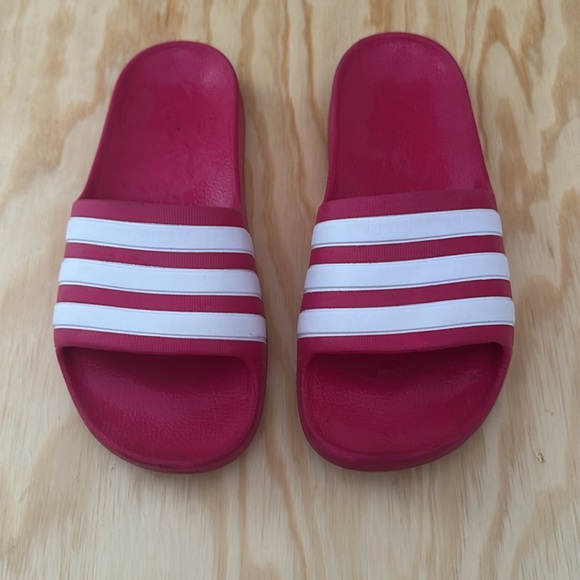 ADIDAS | Slides - Picture 2 of 2